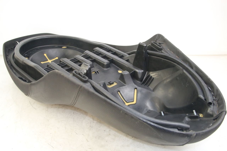 photo de SELLE MBK SKYCRUISER 125 (2006 - 2009) - Autre angle de vue