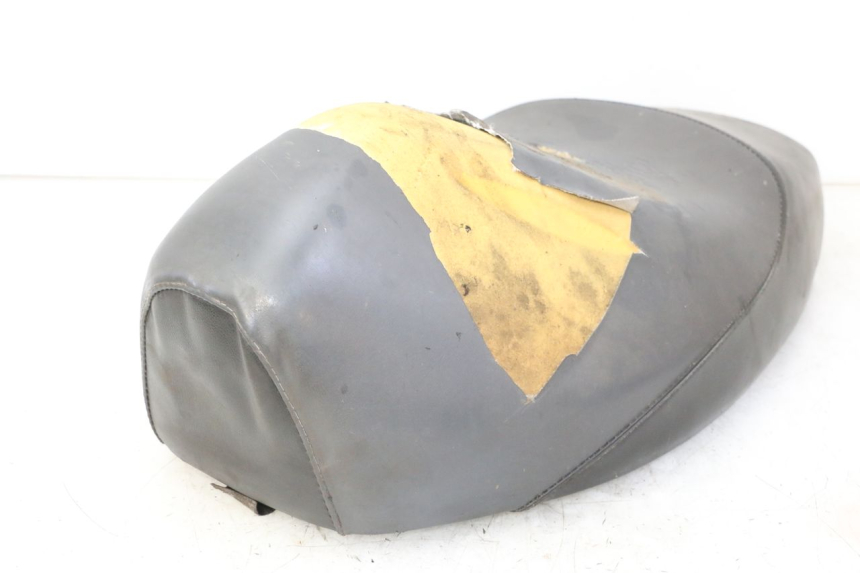 photo de SELLE PEUGEOT SPEEDAKE 50 (1995 - 1997) - Vue rapprochée