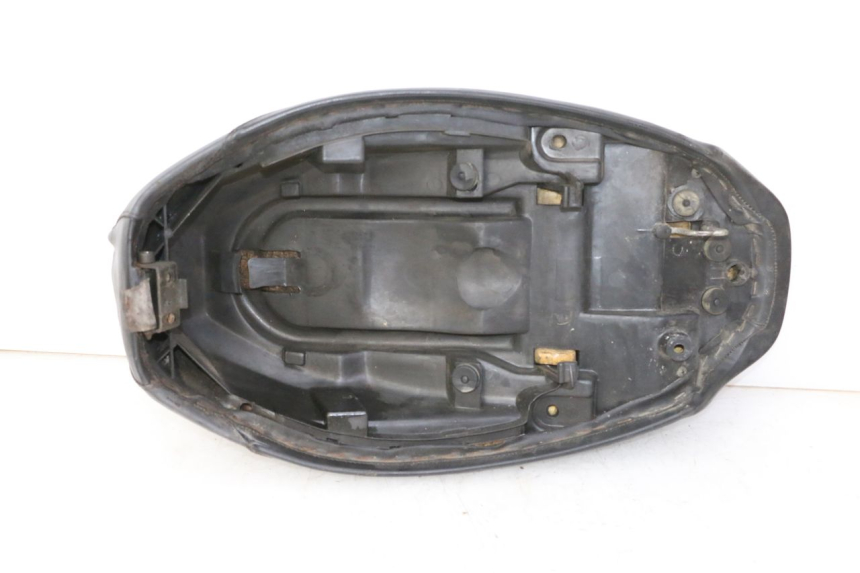 photo de SELLE PEUGEOT SPEEDAKE 50 (1995 - 1997) - Vue d’ensemble