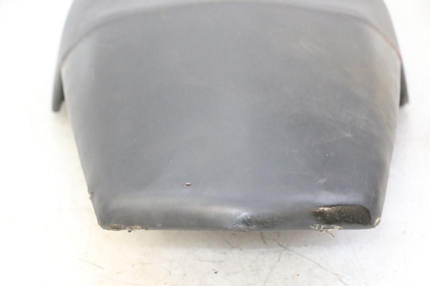 photo de SELLE PEUGEOT SPEEDFIGHT 3 AIR 50 (2009 - 2015) - Photo complémentaire