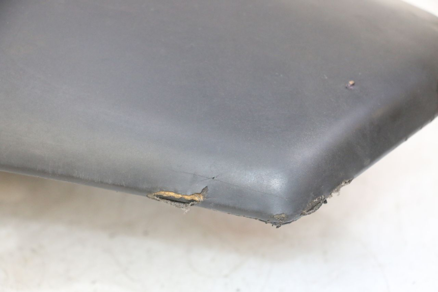 photo de SELLE PEUGEOT SPEEDFIGHT 3 AIR 50 (2009 - 2015) - Inspection visuelle