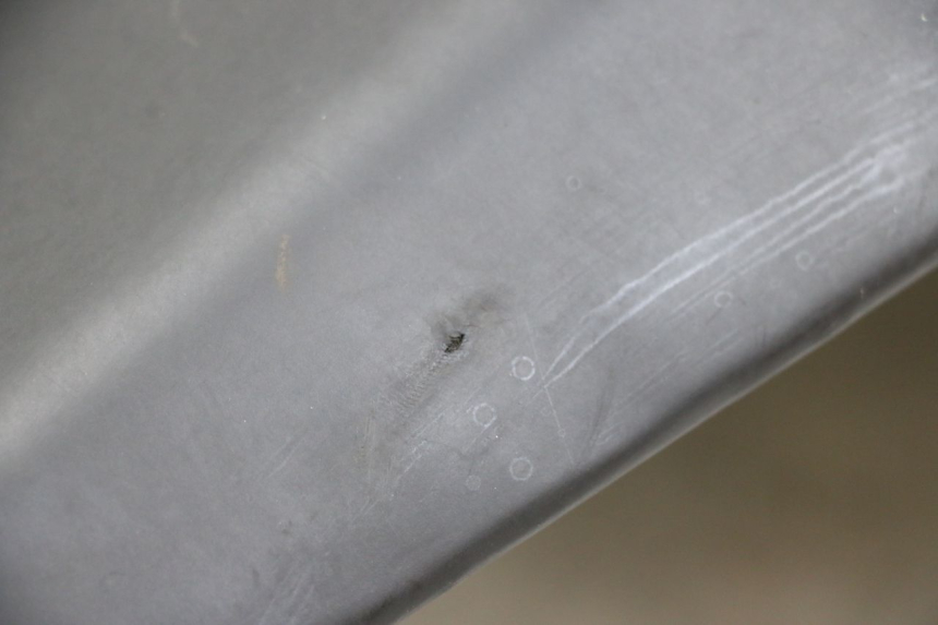 photo de SELLE PEUGEOT SPEEDFIGHT 4 2T 50 (2015 - 2019) - Zoom état d’usage