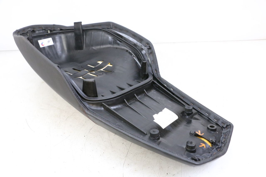 photo de SELLE PEUGEOT SPEEDFIGHT 4 2T 50 (2015 - 2019) - État de surface