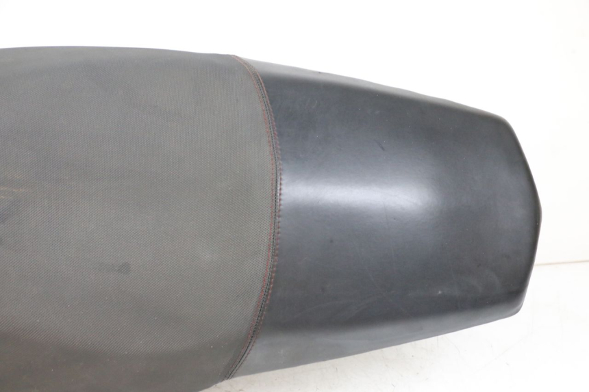 photo de SELLE PEUGEOT SPEEDFIGHT 4 2T 50 (2015 - 2019) - Marquages et références