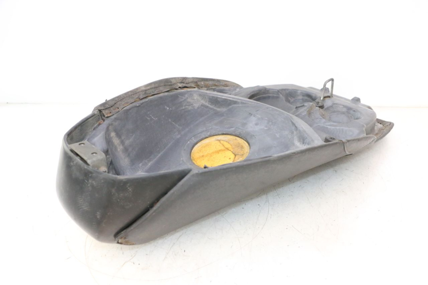 photo de SELLE PEUGEOT SPEEDFIGHT LC 50 (1996 - 2002) - Zoom état d’usage