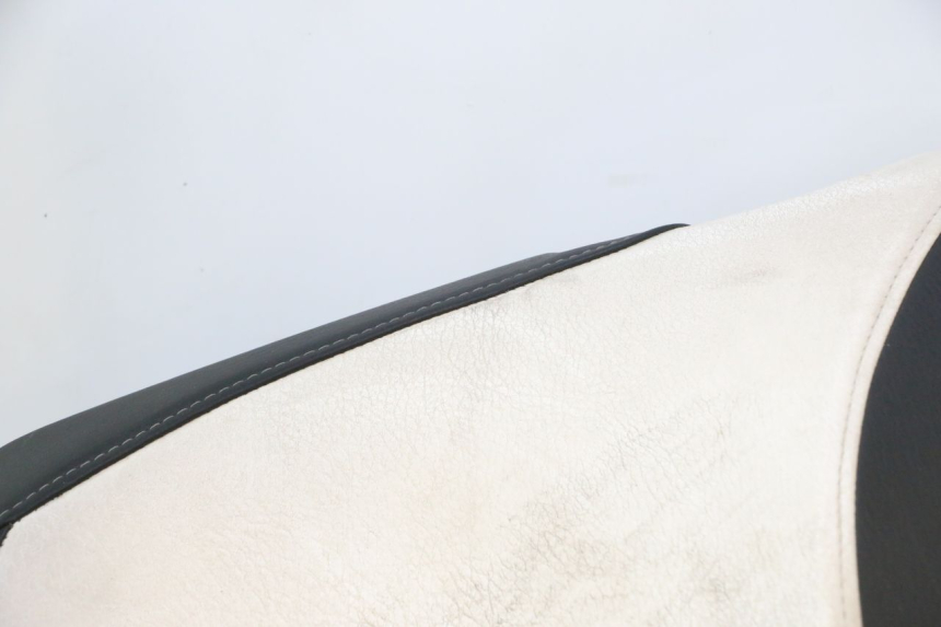 photo de SELLE CAN-AM SPYDER RS 1000 (2008 - 2012) - Gros plan technique