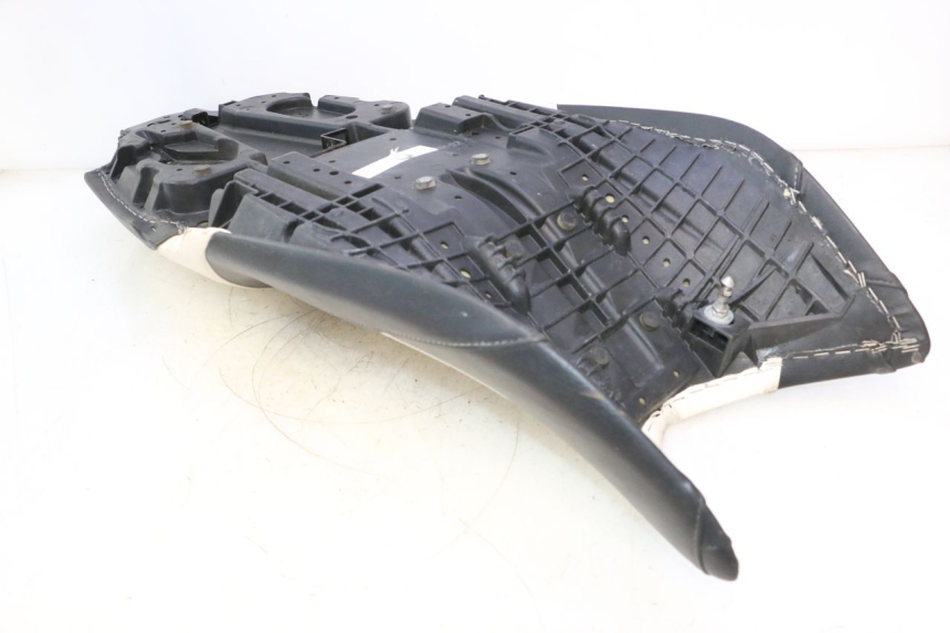 photo de SELLE CAN-AM SPYDER RS 1000 (2008 - 2012) - Autre angle de vue