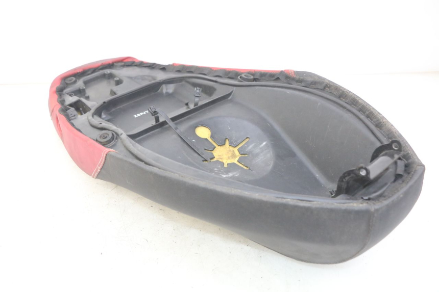 photo de SELLE APRILIA SR 2T 50 (2012 - 2017) - Vue d’ensemble