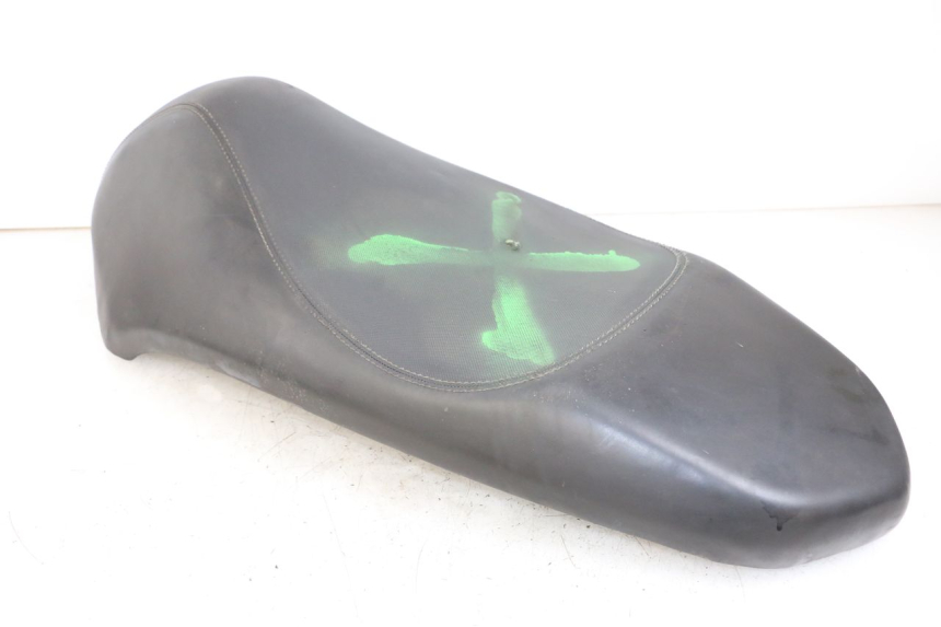 photo de SELLE PEUGEOT STREETZONE 2T 50 (2014 - 2019) - Autre angle de vue