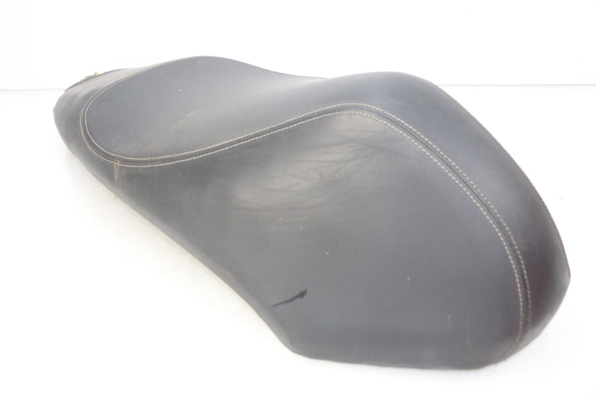 photo de SELLE PEUGEOT STREETZONE 4T 50 (2018 - 2023) - Détail de la pièce