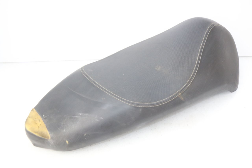 photo de SELLE PEUGEOT STREETZONE 4T 50 (2018 - 2023) - Zoom état d’usage