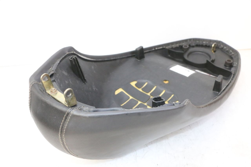 photo de SELLE PEUGEOT STREETZONE I 2T 50 (2018 - 2020) - Détail de la pièce