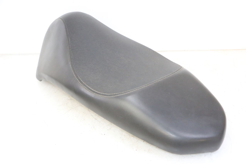 photo de SELLE PEUGEOT STREETZONE I 2T 50 (2018 - 2020) - Photo complémentaire