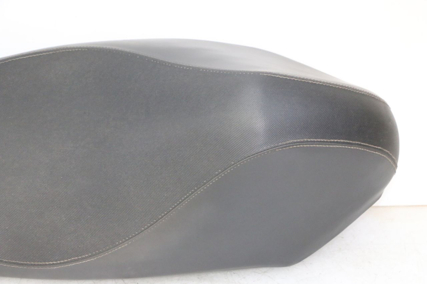 photo de SELLE PEUGEOT STREETZONE I 2T 50 (2018 - 2020) - Focus structure