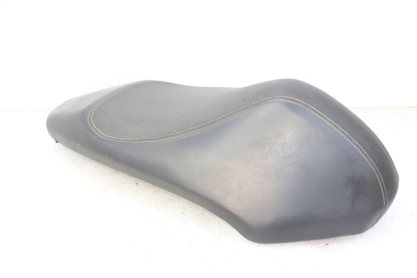 photo de SELLE PEUGEOT STREETZONE I NAKED 2T 50 (2018 - 2020) - Détails caractéristiques