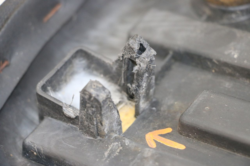 photo de SELLE MBK STUNT NAKED 50 (2004 - 2018) - Zoom état d’usage