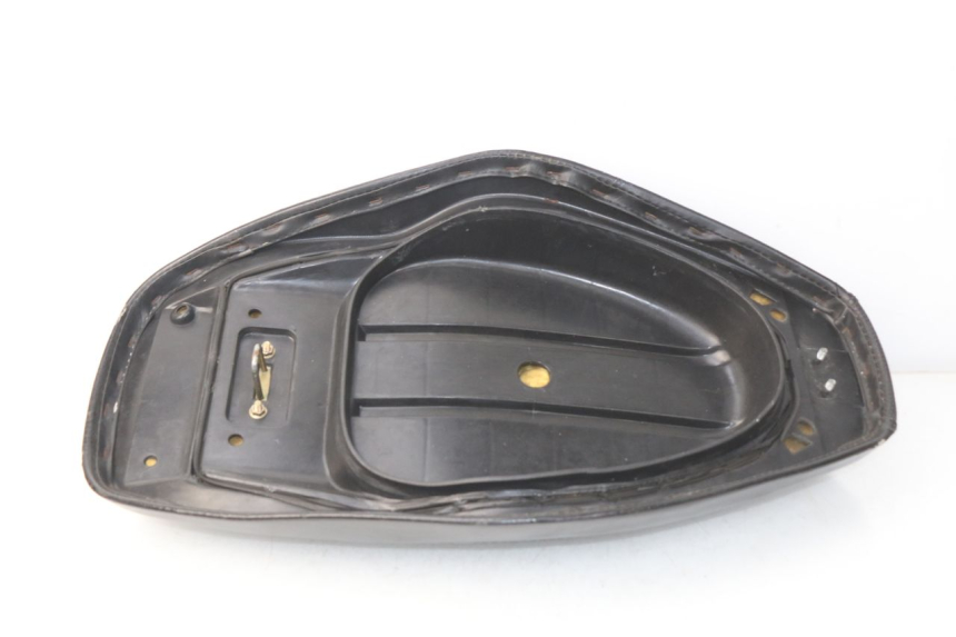 photo de SELLE JM MOTORS SUNNY 50 (2017 - 2020) - Points de fixation