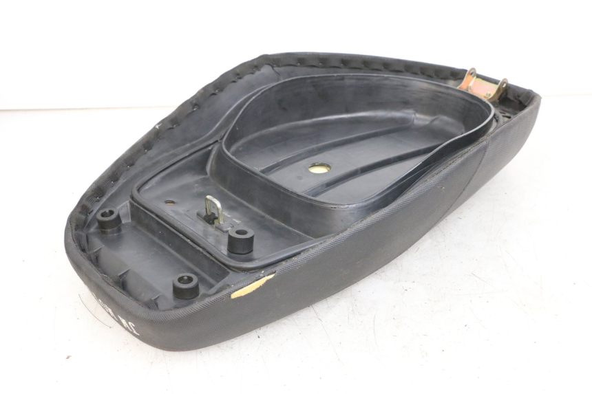 photo de SELLE JM MOTORS SUNNY 50 (2017 - 2020) - Points de fixation