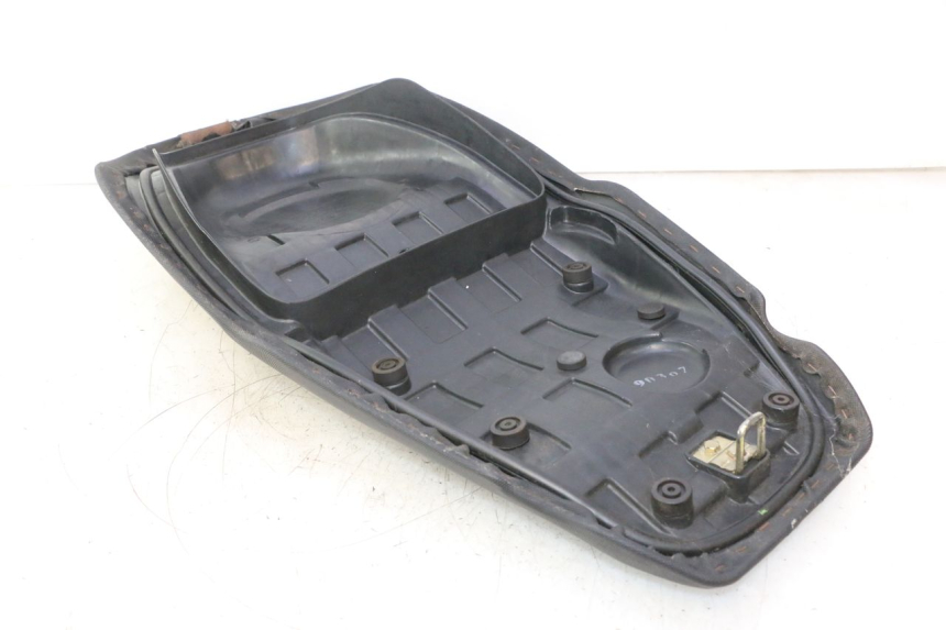 photo de SELLE KYMCO SUPER 8 2T 50 (2007 - 2013) - Angle alternatif