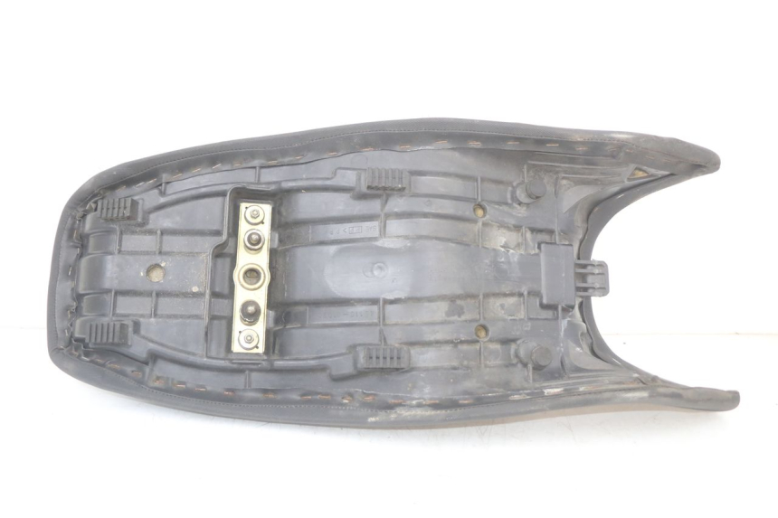 photo de SELLE SUZUKI GS F 500 (2004 - 2007) - État de surface