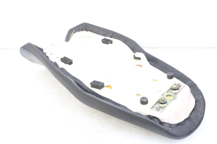 photo de SELLE SUZUKI GSF S BANDIT 600 (2000 - 2004) - Détail de la pièce