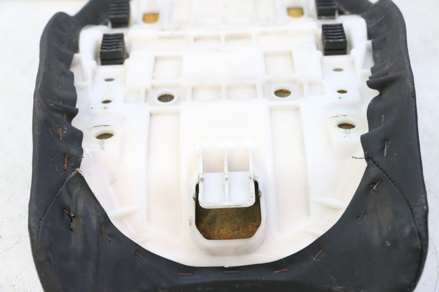 photo de SELLE SUZUKI GSF S BANDIT 600 (2000 - 2004) - Autre angle de vue