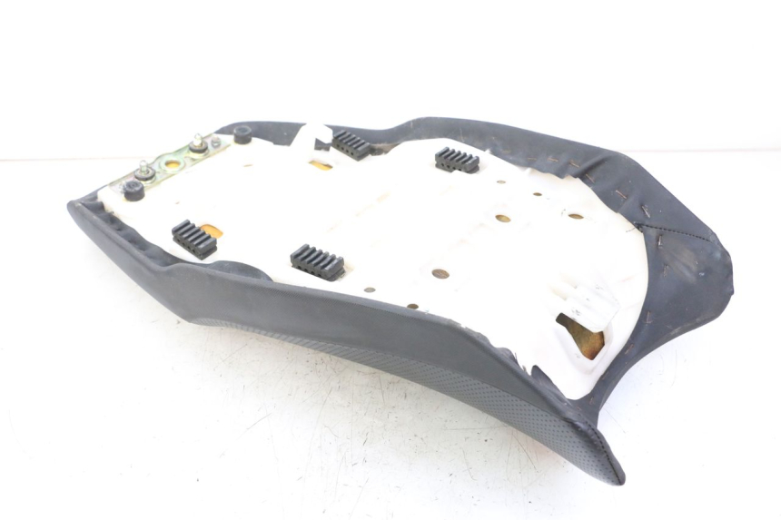 photo de SELLE SUZUKI GSF S BANDIT 600 (2000 - 2004) - Vue d’ensemble