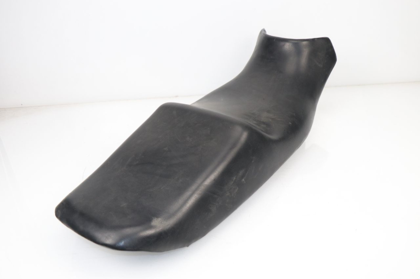 photo de SELLE SUZUKI GSX F GSXF 750 (1988 - 1998) - Points de fixation