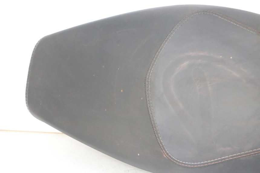 photo de SELLE APRILIA SXR 50 (2021 - 2023) - Détail de la pièce