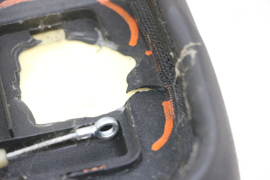 photo de SELLE APRILIA SXR 50 (2021 - 2023) - Marquages et références