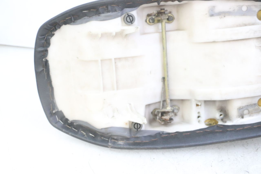 photo de SELLE YAMAHA TDR DELTABOX 125 (1997 - 2003) - Pièce contrôlée