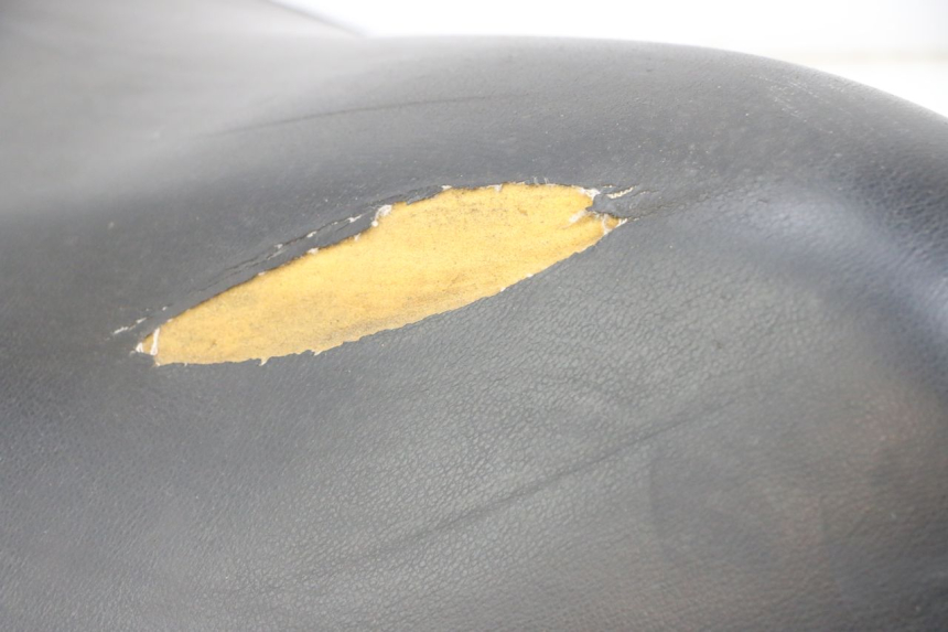 photo de SELLE PEUGEOT TKR TREKKER FURIOUS 50 (2005 - 2014) - Zoom composants