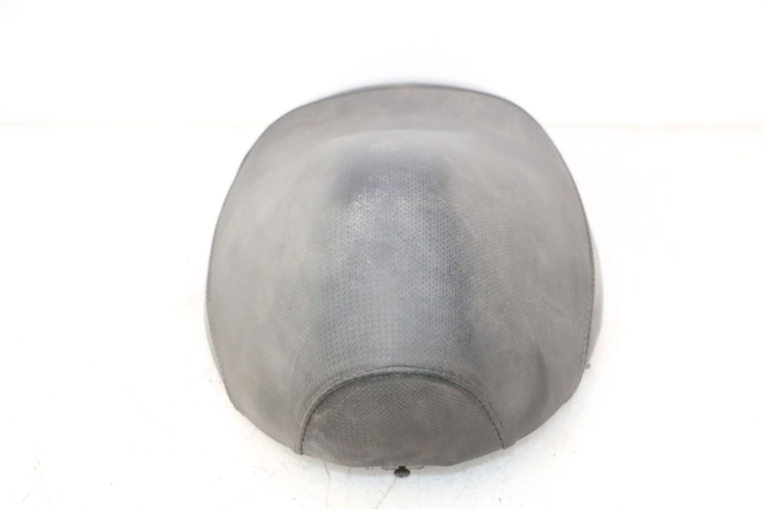 photo de SELLE PEUGEOT TREKKER 50 (1995 - 2004) - Vue rapprochée