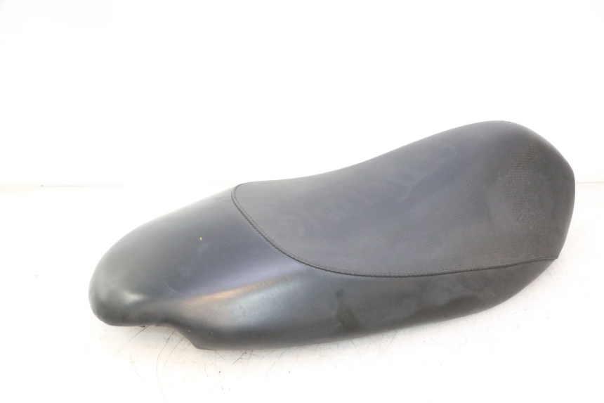 photo de SELLE PEUGEOT TREKKER 50 (1995 - 2004) - Zoom état d’usage