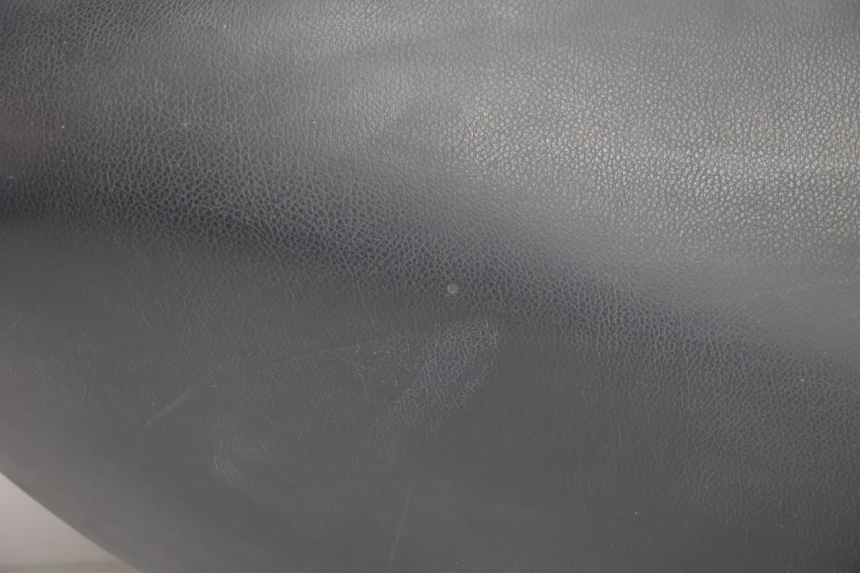 photo de SELLE PEUGEOT TREKKER 50 (1995 - 2004) - Zoom état d’usage