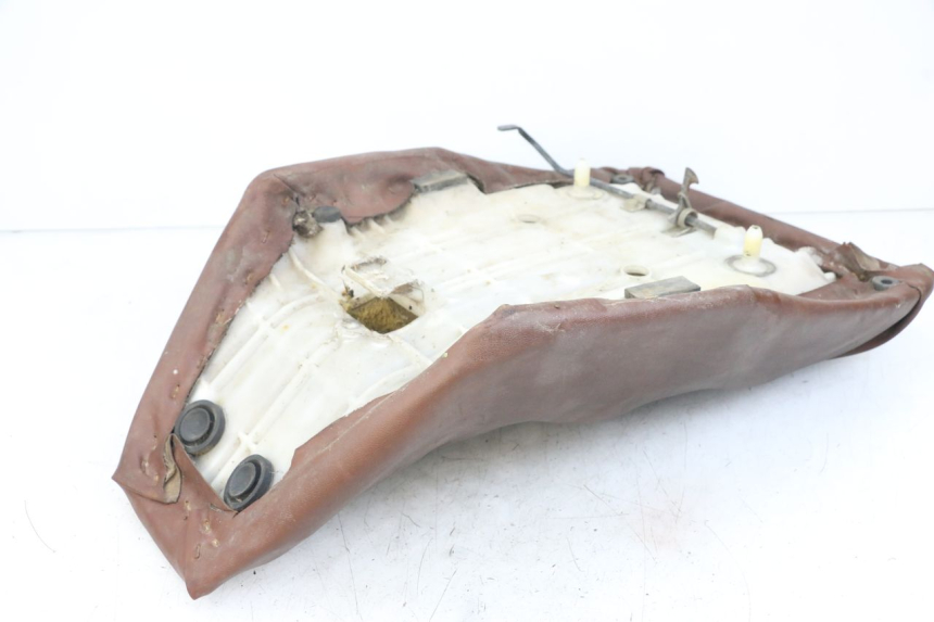 photo de SELLE HONDA TRX 300 (1988 - 2000) - Zoom état d’usage