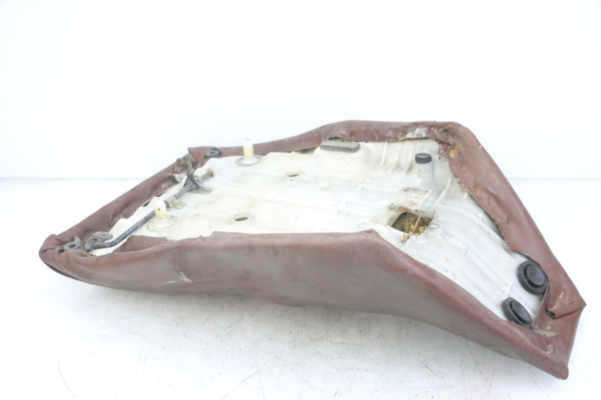 photo de SELLE HONDA TRX 300 (1988 - 2000) - Autre angle de vue