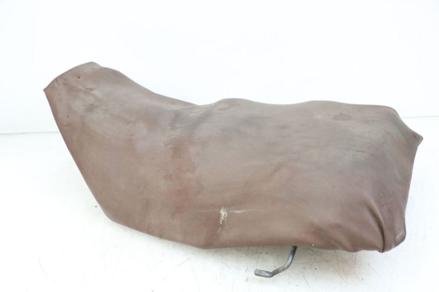 photo de SELLE HONDA TRX 300 (1988 - 2000) - Marquages et références