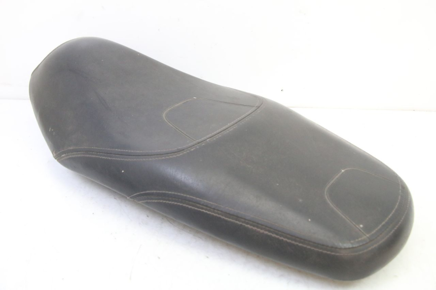 photo de SELLE PEUGEOT TWEET 4T 50 (2014 - 2019) - Marquages et références