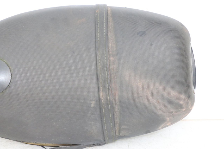 photo de SELLE PIAGGIO TYPHOON 50 (2000 - 2009) - Vue rapprochée