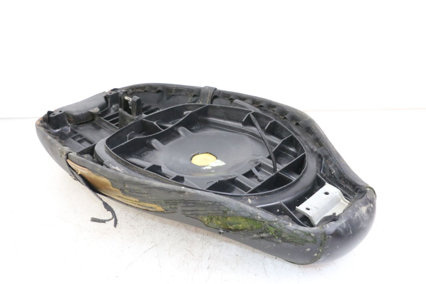 photo de SELLE PIAGGIO TYPHOON 50 (2000 - 2009) - Zoom état d’usage