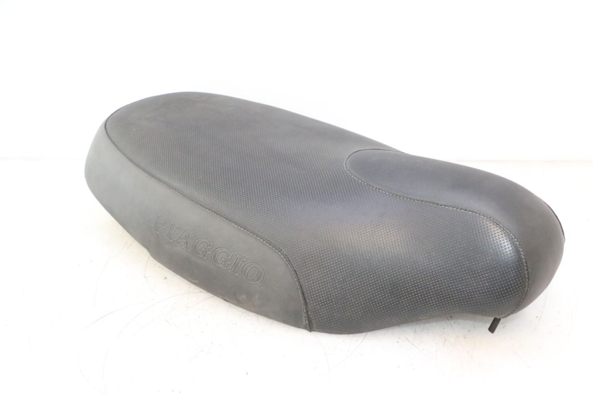 photo de SELLE PIAGGIO TYPHOON 50 (1993 - 1999) - Gros plan technique