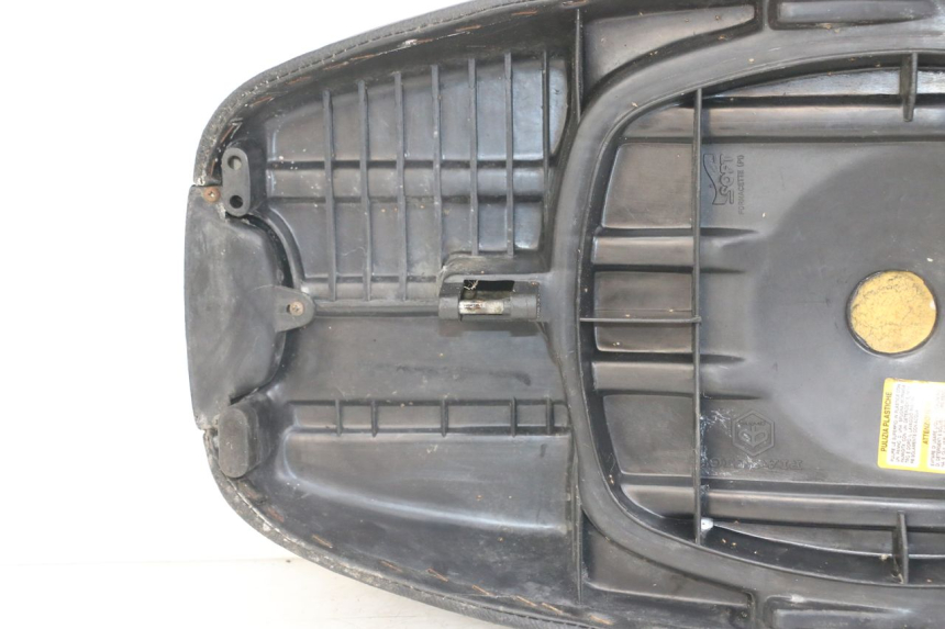 photo de SELLE PIAGGIO TYPHOON 80 (1994 - 1997) - Vue rapprochée