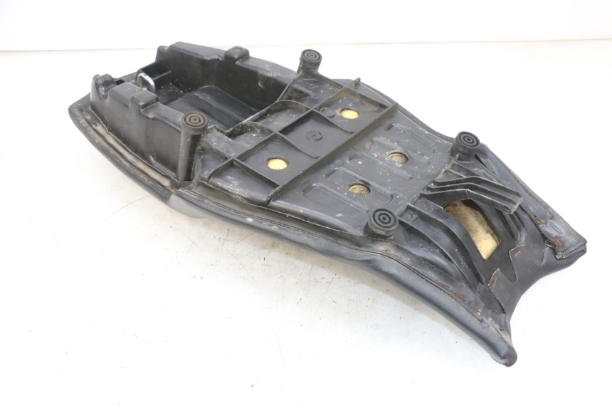 photo de SELLE YAMAHA TZR 50 (2008 - 2016) - Détails caractéristiques