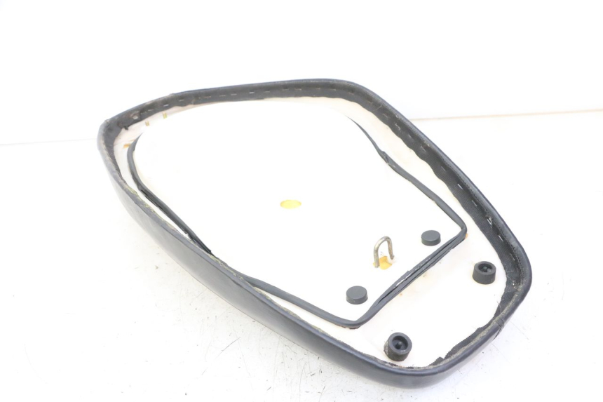 photo de SELLE UNIVERSAL BIKE ZN50QT-11B 50 (2018 - 2021) - État de surface