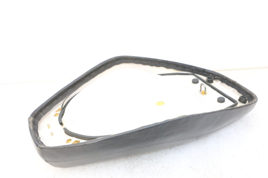 photo de SELLE UNIVERSAL BIKE ZN50QT-11B 50 (2018 - 2021) - Pièce contrôlée