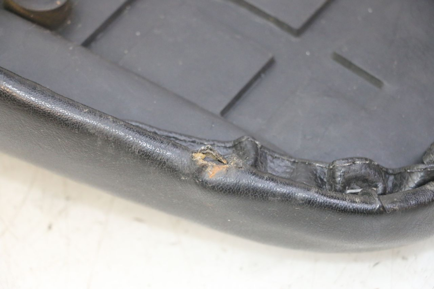 photo de SELLE PEUGEOT V-CLIC VCLIC 50 (2007 - 2013) - Gros plan technique