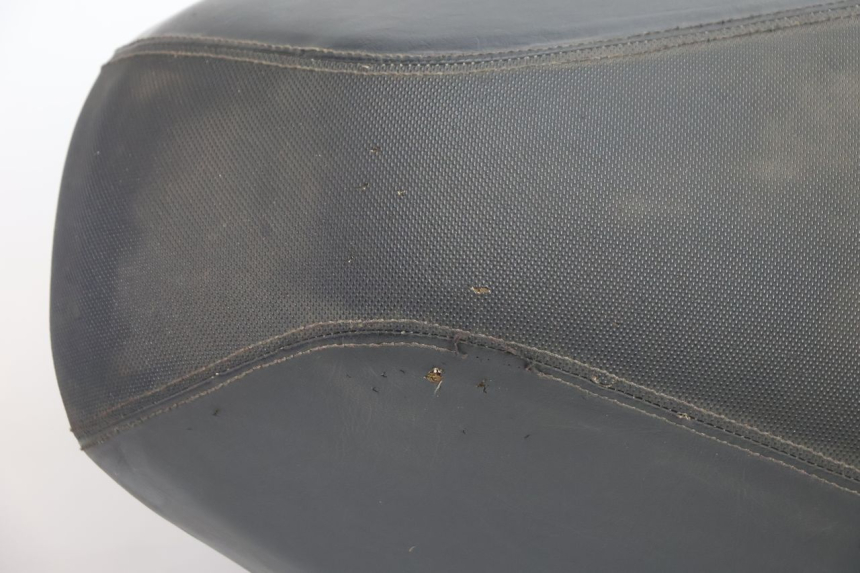 photo de SELLE PEUGEOT V-CLIC VCLIC 50 (2007 - 2013) - Zoom état d’usage