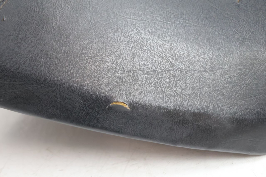 photo de SELLE PEUGEOT V-CLIC VCLIC 50 (2007 - 2013) - Points de fixation