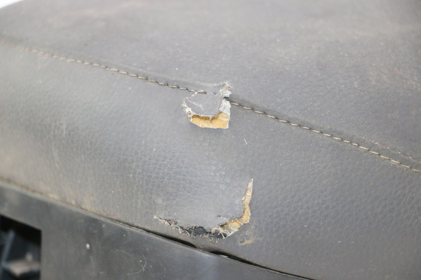 photo de SELLE PIAGGIO VESPA PK FL 2T 50 (1990 - 1996) - Gros plan technique